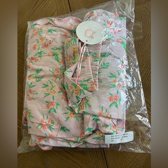 Victoria Dunn Design x Pearly Gate Design  - Lupine Set XS NWT - Picture 2 of 3